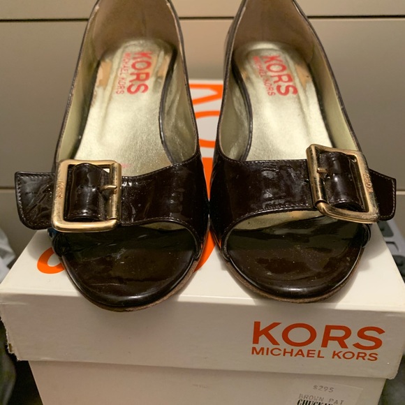 Brown patent leather wedge shoe - Picture 8 of 8